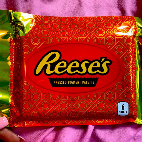 Reese’s Make Up Palette - Picture 2 of 2